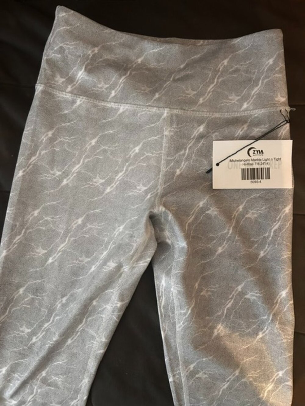 Zyia Light gray marble legging, szie 4, 24".